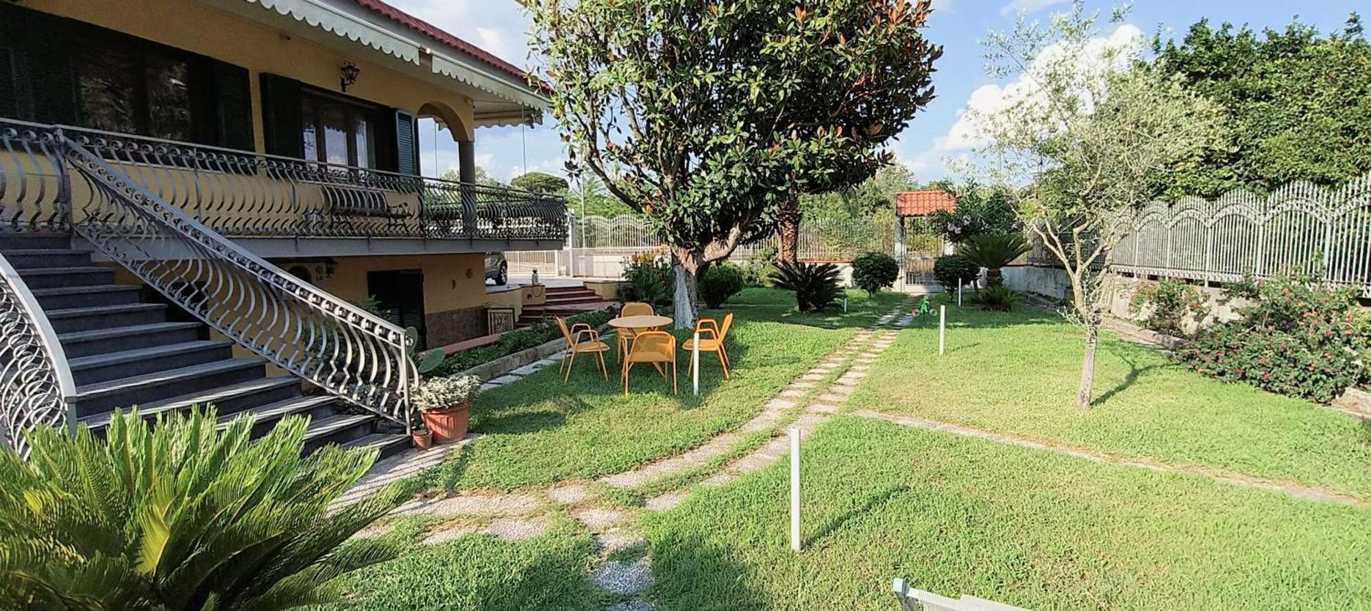 I Giardini Di Plinio - Elegante E Luminoso. Apartment Boscoreale Luaran gambar